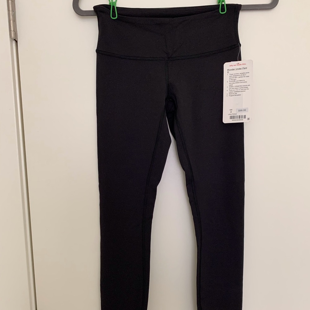 LULULEMON Wunder Under Pant III - size 4